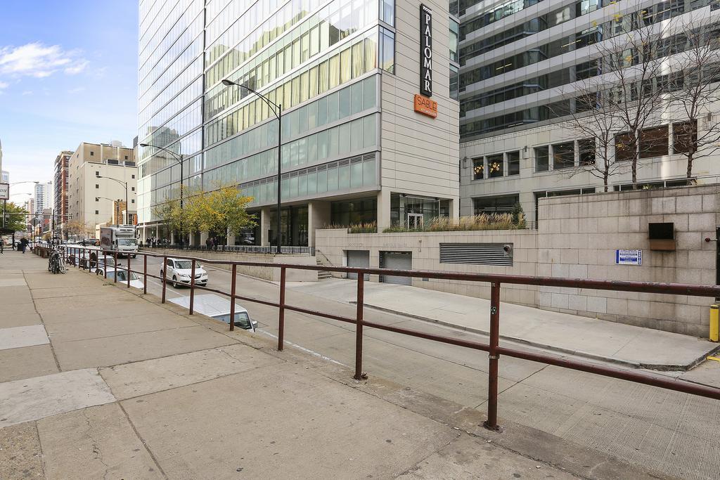 Bridgestreet At State And Grand Aparthotel Chicago Ngoại thất bức ảnh