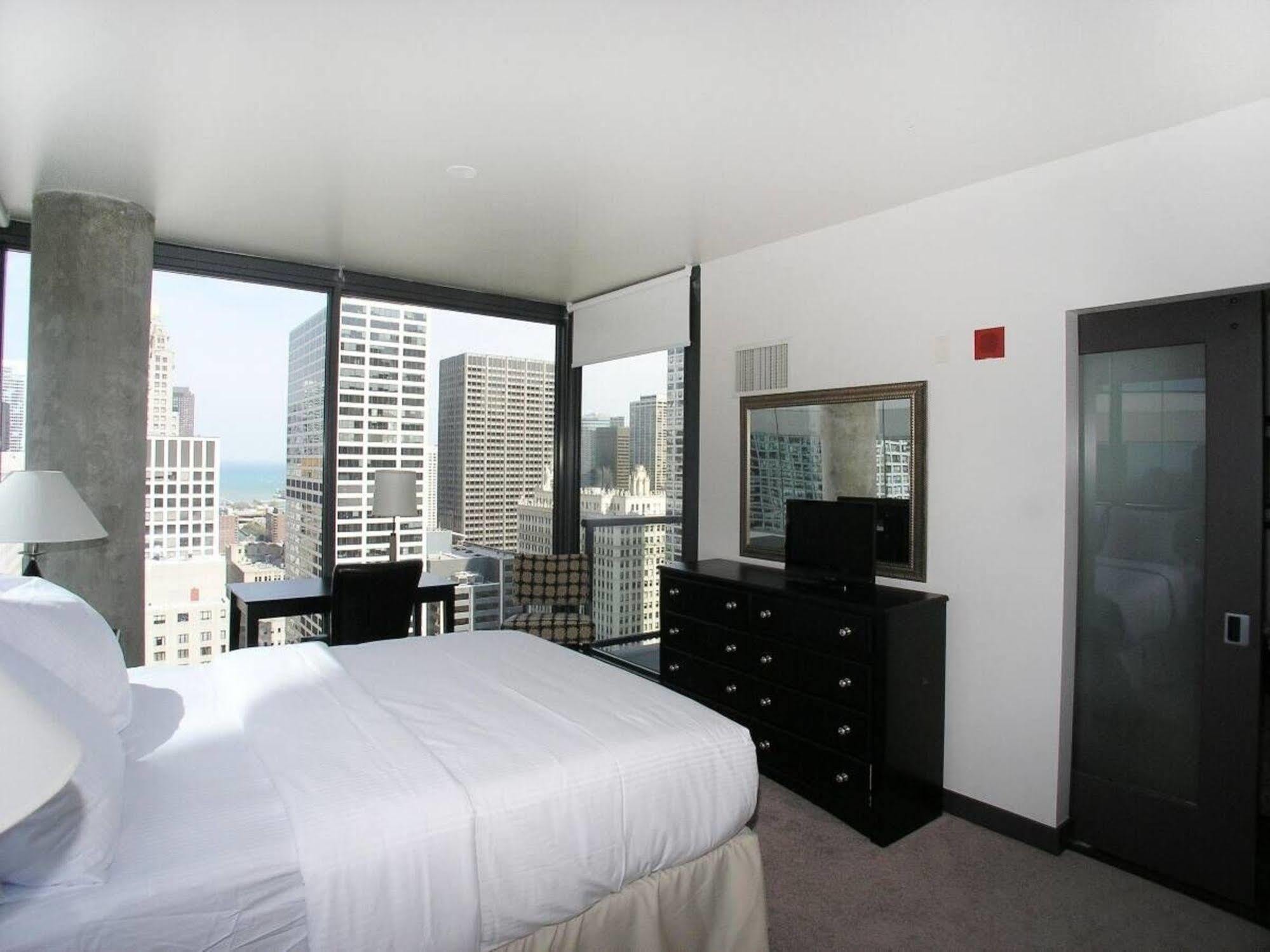 Bridgestreet At State And Grand Aparthotel Chicago Ngoại thất bức ảnh